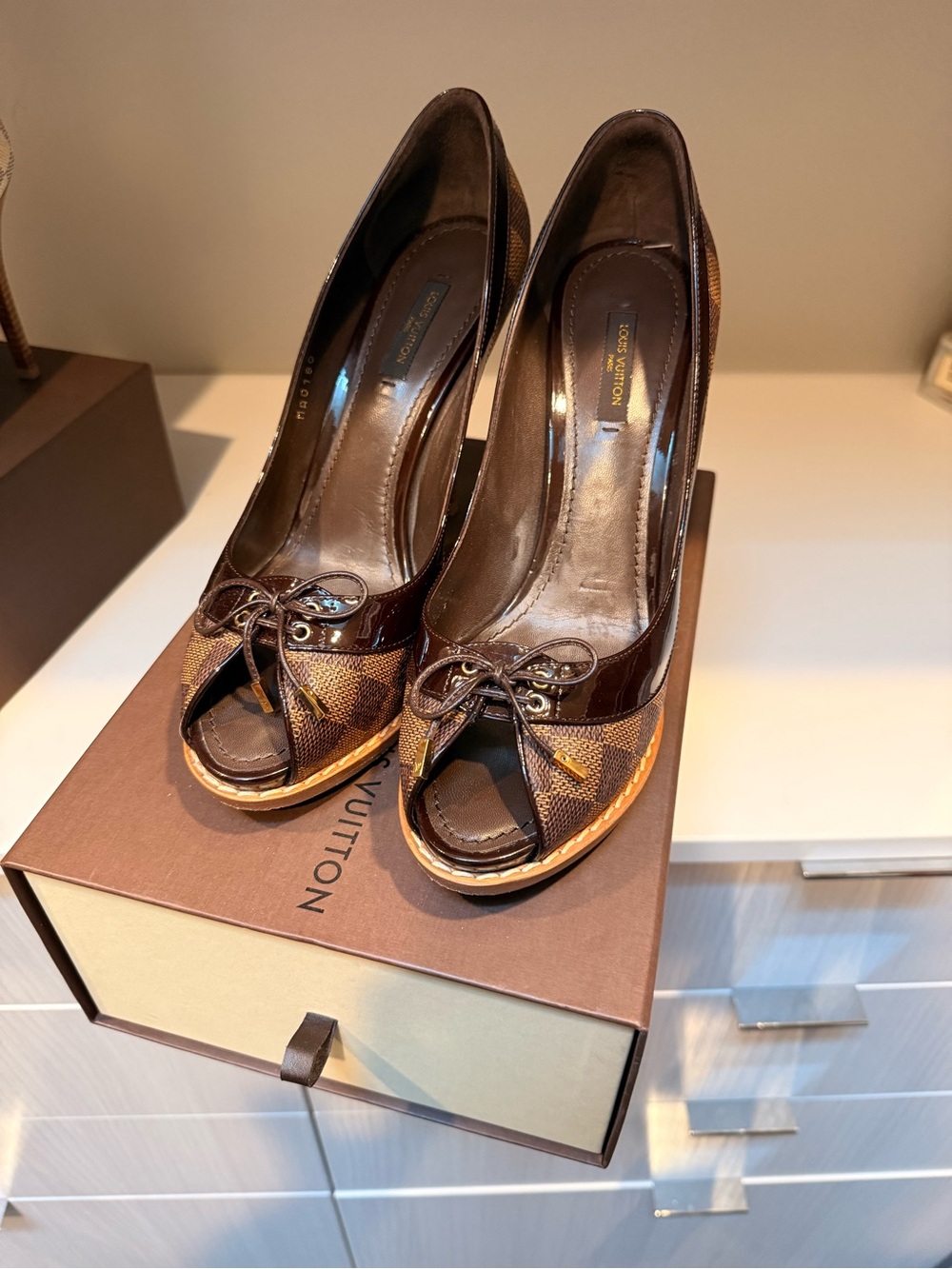 Louis Vuitton Damier Ebene Palm Beach Peep Toe Pumps Size 39